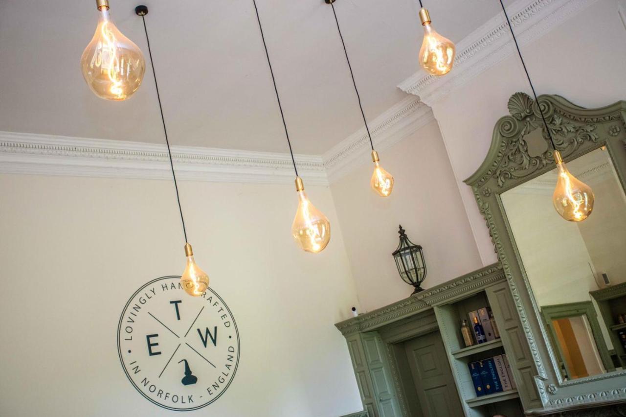 Caistor Hall Arminghall Extérieur photo