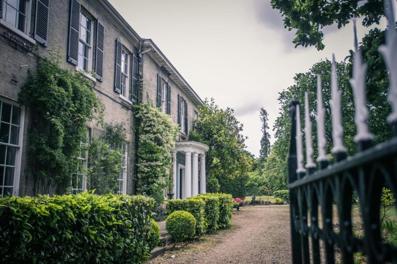 Caistor Hall Arminghall Extérieur photo